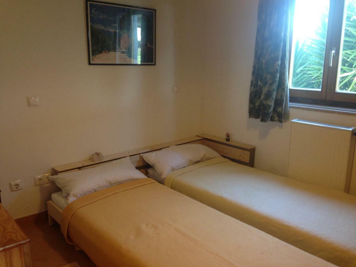 Bed and Breakfast Quintinha Mojud Rogil Exterior foto